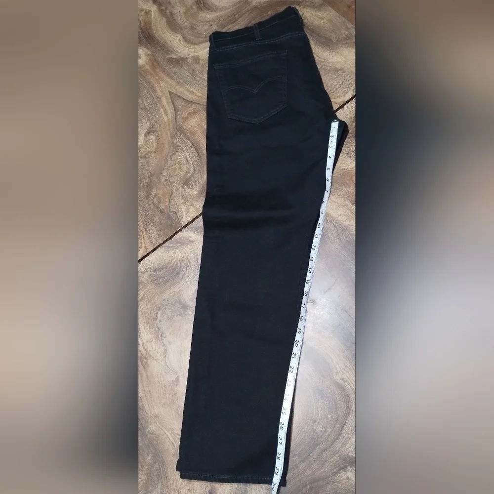 Levis Black Denim Jeans Size (38X32)